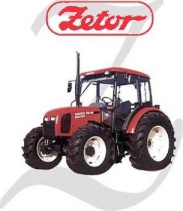 Tractor Zetor cu echipamente agricole de la Fabian Com S.r.l