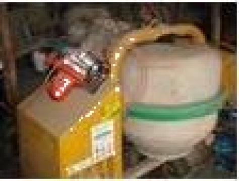 Masina automata pentru tencuit - Betoniera-Vibrator ciment de la Rexton