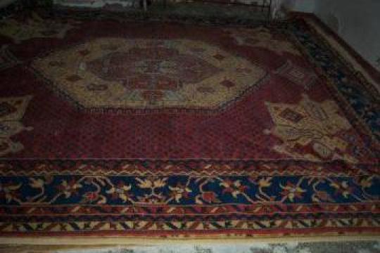 Covor handmade carpet 1