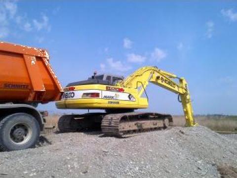 Inchiriere excavator senile 25-30 tone