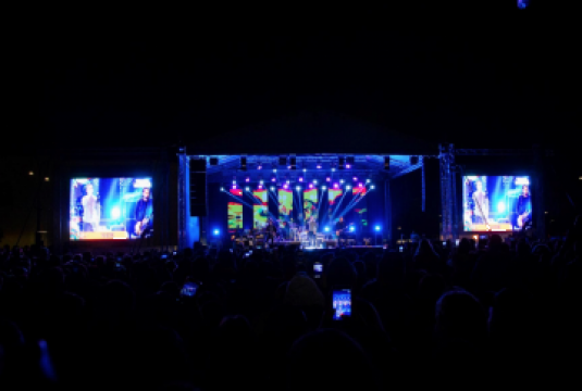 Ecrane LED pentru concerte de la Topsound