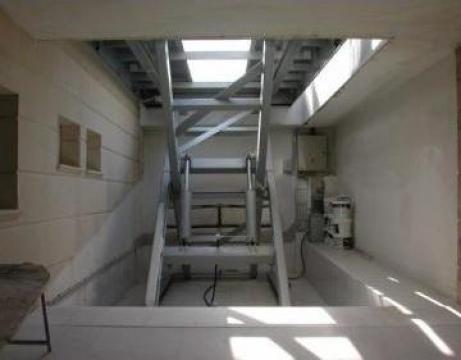 Lift hidraulic foarfeca pentru parcari de la Atlas Elevators