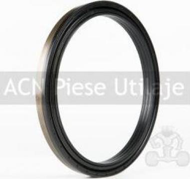 Simering butuc pentru buldoexcavator Case 695ST de la Acn Piese Utilaje