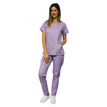 Costum medical lila, bluza cu anchior in V, trei buzunare de la Doctor In Uniforma SRL