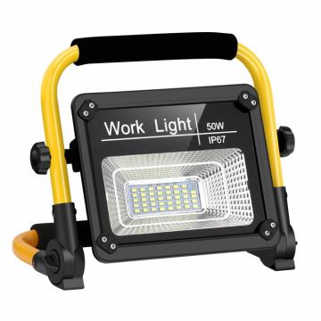 Proiector metalic cu LED de 10W si lumina alba rece de la Www.oferteshop.ro - Cadouri Online