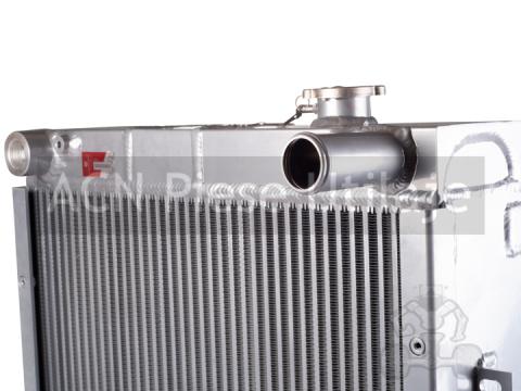 Radiator combinat pentru buldoexcavator Komatsu WB91R-5 de la Acn Piese Utilaje Srl