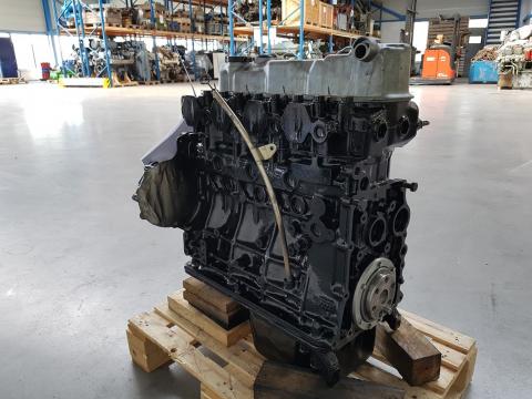 Motor Mitsubishi 4D31 lung - reconditionat de la Engine Parts Center Srl