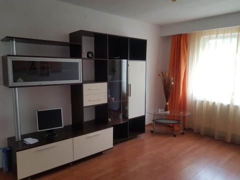 Apartament trei camere Brasov