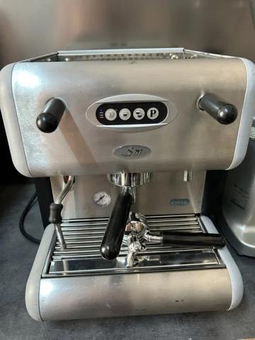 Espressor profesional 1 grup San Marco de la Coffee & Water Services Srl