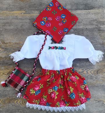 Costum traditional de Maramures pentru fete