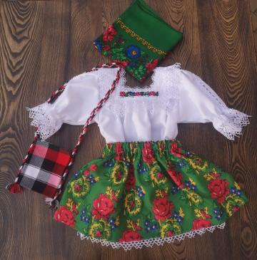 Costum traditional de Maramures pentru fete