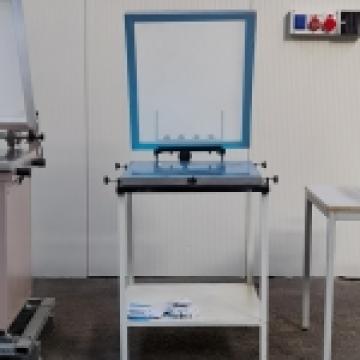 Masini serigrafie manuale plane si pentru suprafete rotunde de la Kronstadt Papier Technik S.a.