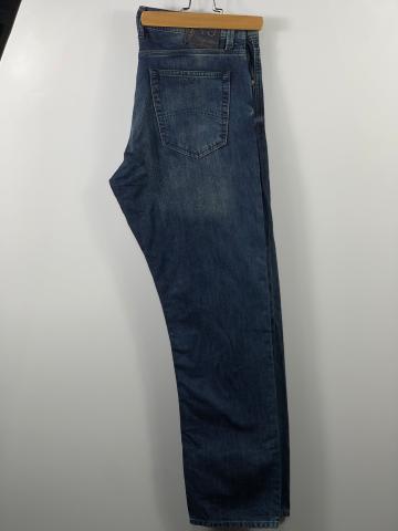 Blugi Armani Jeans marimea W36 L34 barbat