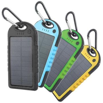 Baterie externa cu incarcare solara