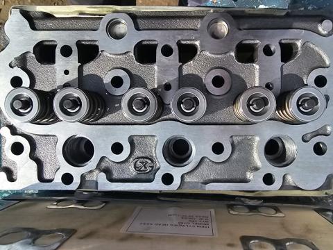 Chiulasa motor tractor excavator Kubota D750 - Piesa