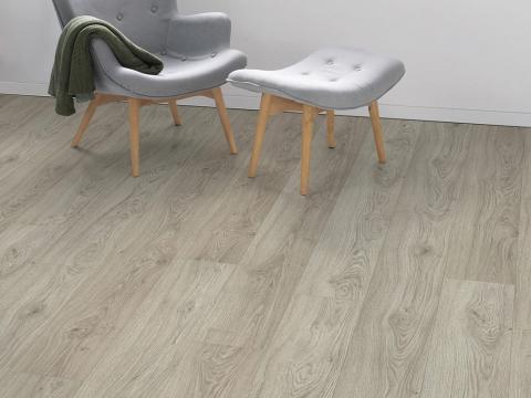 Parchet laminat Egger EPL154 Stejar deschis Asgil 10 mm de la Visaria Design Srl.