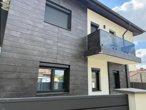Rulouri aluminiu aplicate electice de la Cavy Fenster Srl