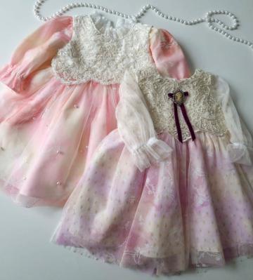 Rochita botez Sarah lila 3-6 luni de la Julies Boutique Srl