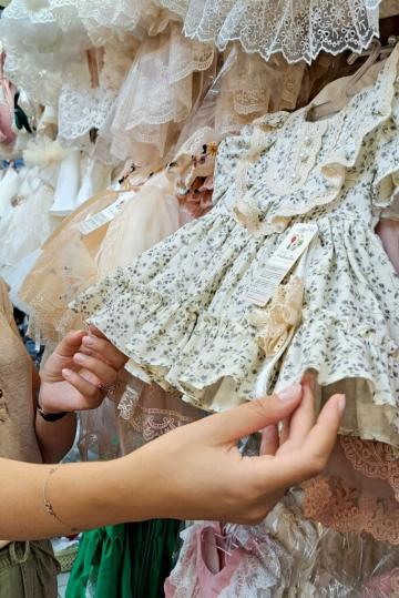 Rochita Ludmila - muselina florala de la Andreeatex