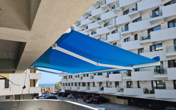 Copertine retractabile sau verticale, marchize si pergole de la Kass Romdata Srl