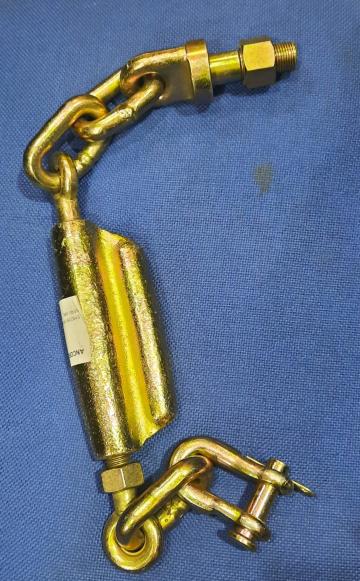 Ancora intinzator tractor U445 de la Emcom Invest Serv Srl
