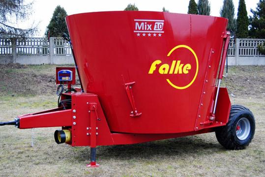 Remorca Fodder Mixing Wagon for low barns falke mix 11 de la Romagrotehnica Srl.