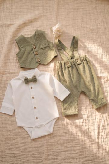 Costum botez Aris - Raiat Verde-Olive de la Andreeatex
