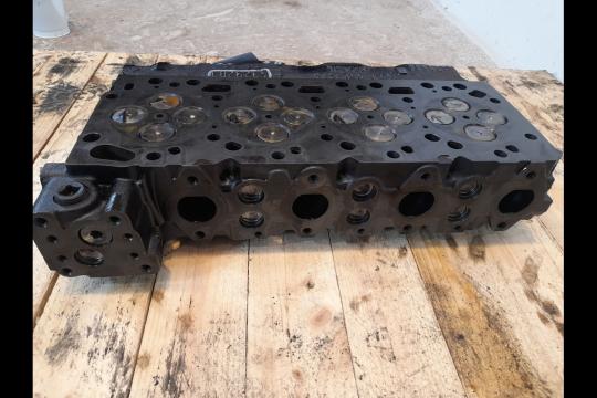 Chiulasa - Komatsu PW148-8 de la PFP Auto Srl
