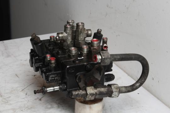 Distribuitor hidraulic principal Dieci Agri Pivot T60