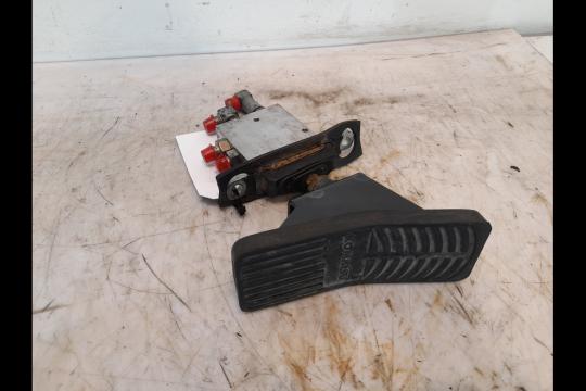 Ventil hidraulic de deplasare Komatsu PW148-8