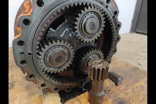 Transmisie finala punte fata dreapta Doosan DL250 de la PFP Auto Srl
