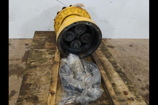 Transmisie finala punte spate stanga Volvo L90F de la PFP Auto Srl