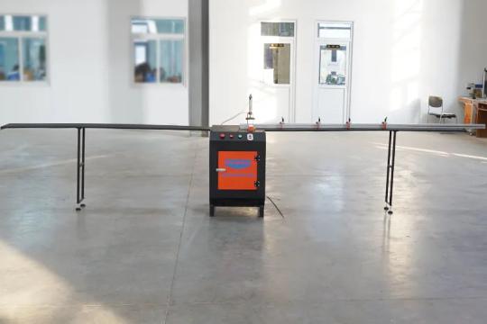 Masina CNC de taiere a metalului cu banda in forma de T