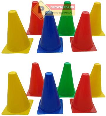 Conuri colorate din plastic personalizate pentru copii