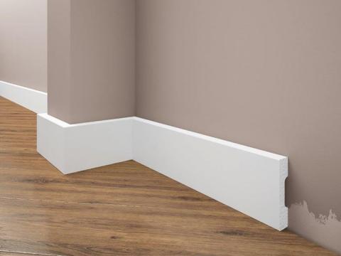 Plinta decorativa alba din LPC 36