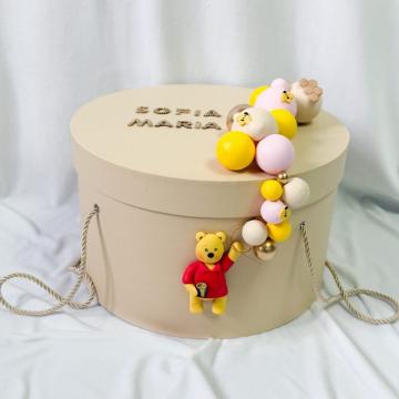 Cutie rotunda trusou personalizata handmade Winnie fetite de la Milan Handmade Srl
