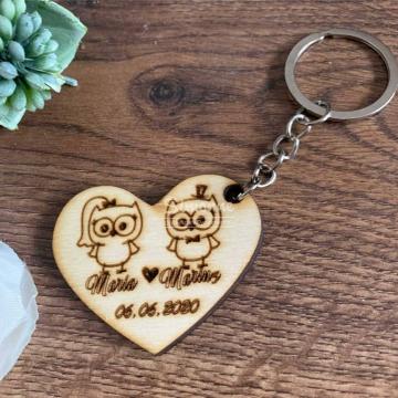 Marturie cadou nunta - Breloc personalizat Bufnitele Vesele de la Simonne
